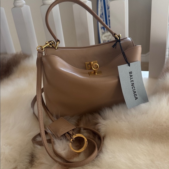 Balenciaga Rodeo - Picture 3 of 17